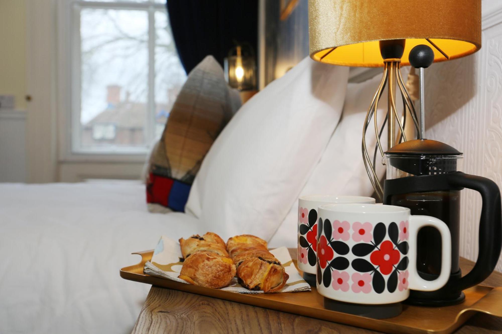 The Bishop And The Bison Bed & Breakfast - York — Photos 2
